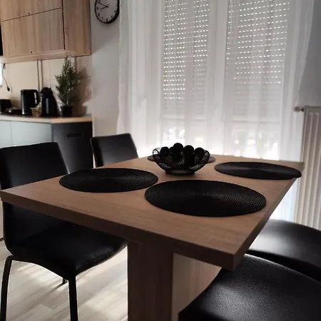 Апартаменты Kinizsi Мишкольц